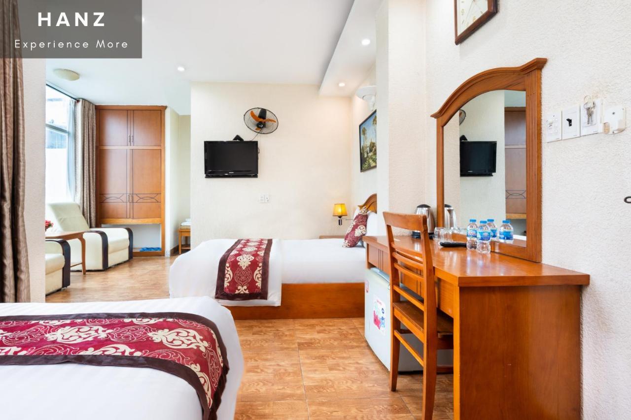 Hanz Queen Airport Hotel Хошимин Экстерьер фото