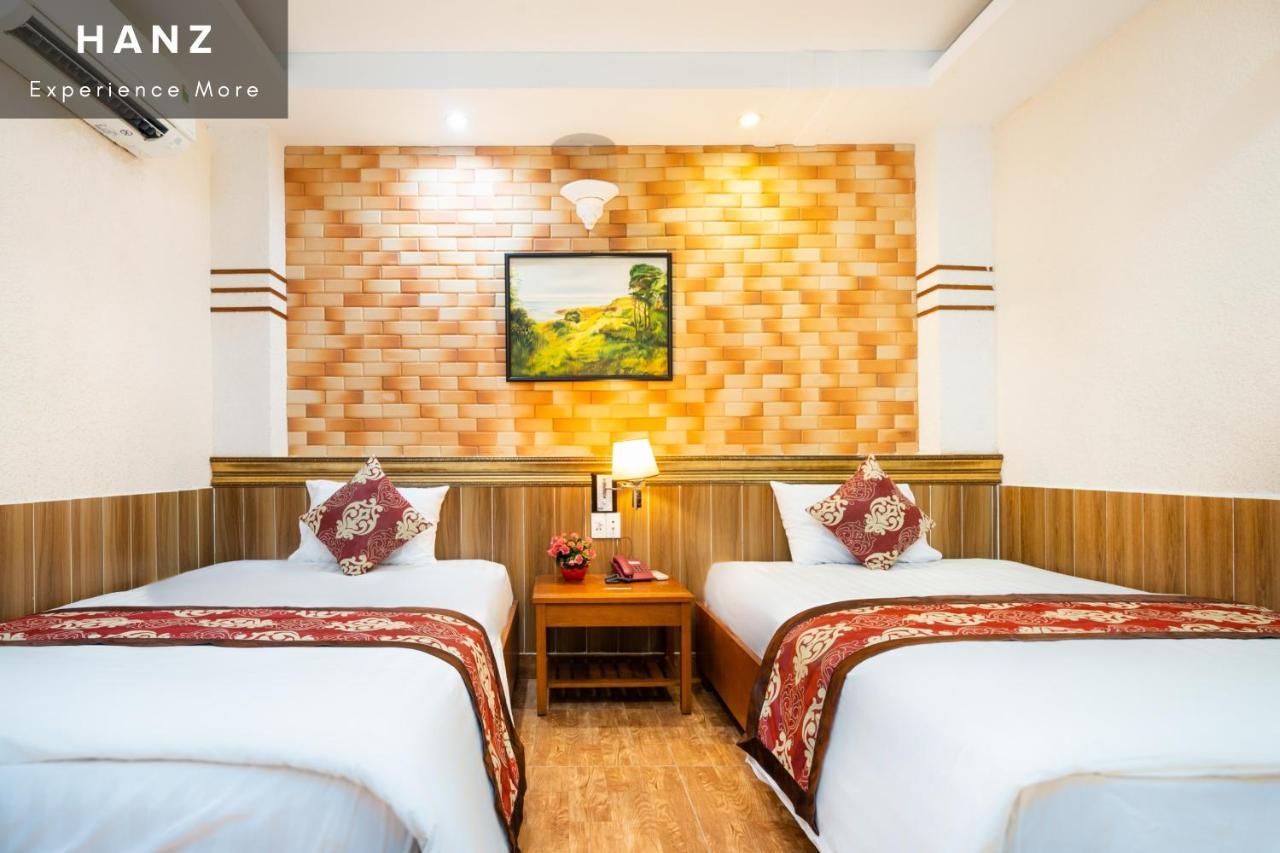 Hanz Queen Airport Hotel Хошимин Номер фото
